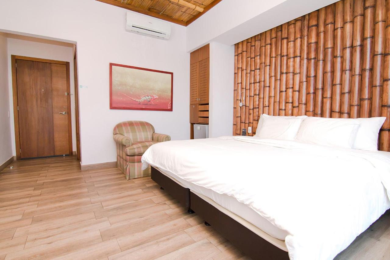 Nativa Bambu Ecolodge Montañita Esterno foto